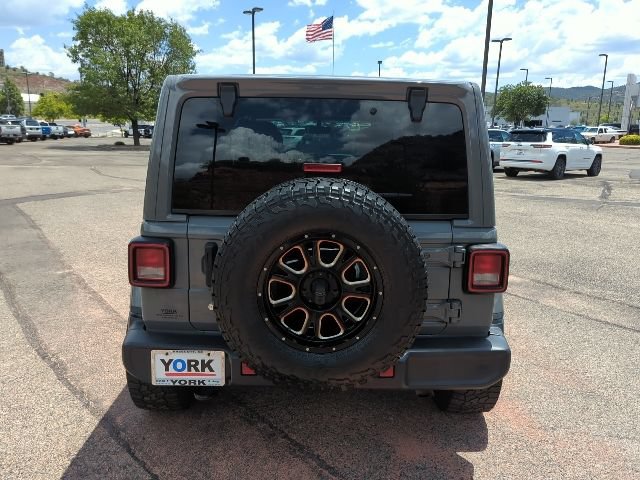 Used 2019 Jeep Wrangler Unlimited Sahara AWD/4WD image 5
