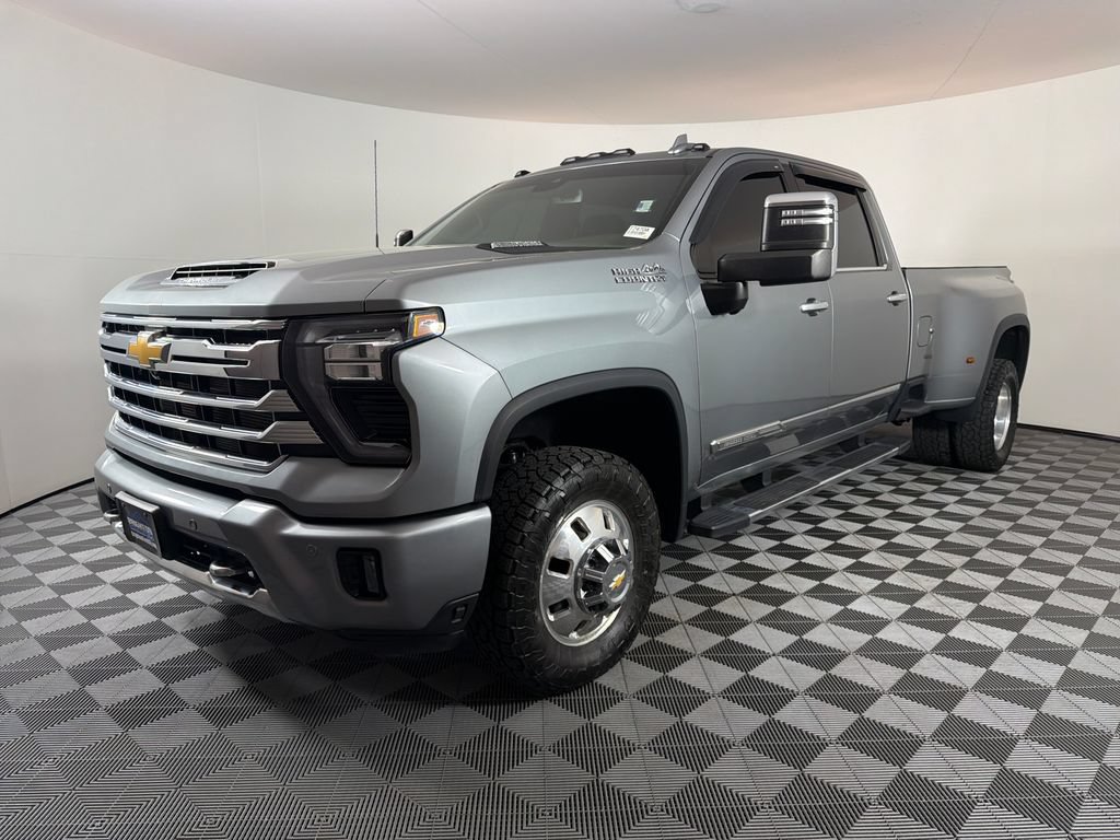 Used 2024 Chevrolet Silverado 3500 High Country AWD/4WD image 7