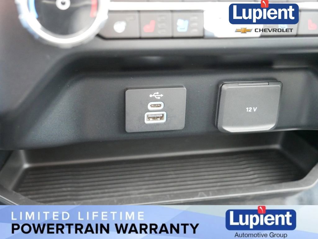 Used 2024 Ford F350 Lariat image 27