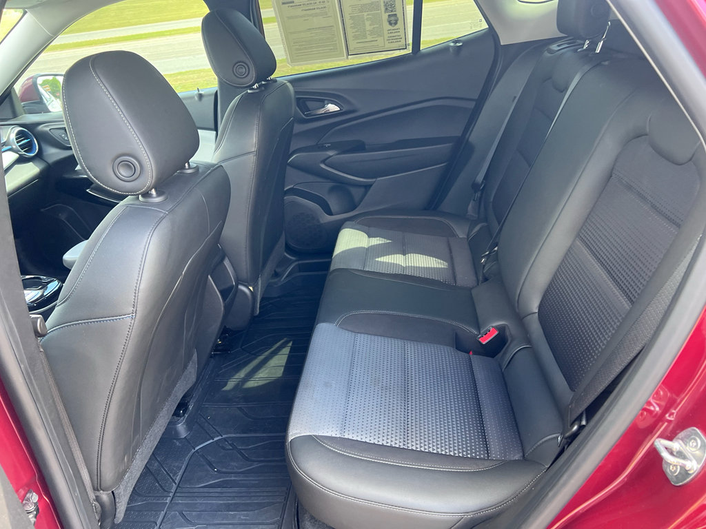 Used 2024 Chevrolet Trax LT w/ Driver Confidence Package image 15