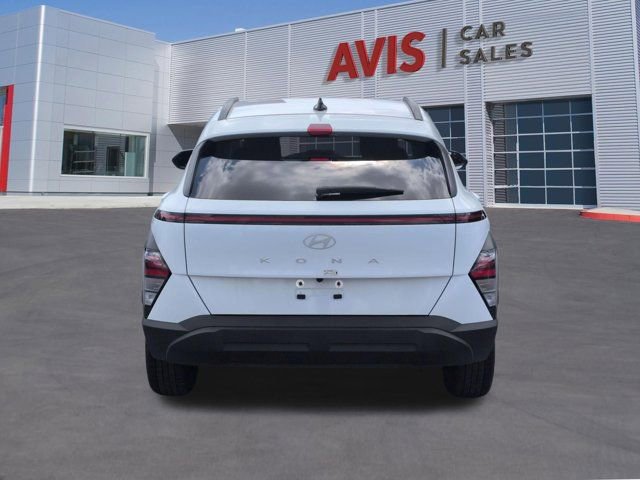 Used 2025 Hyundai Kona SEL FWD image 7