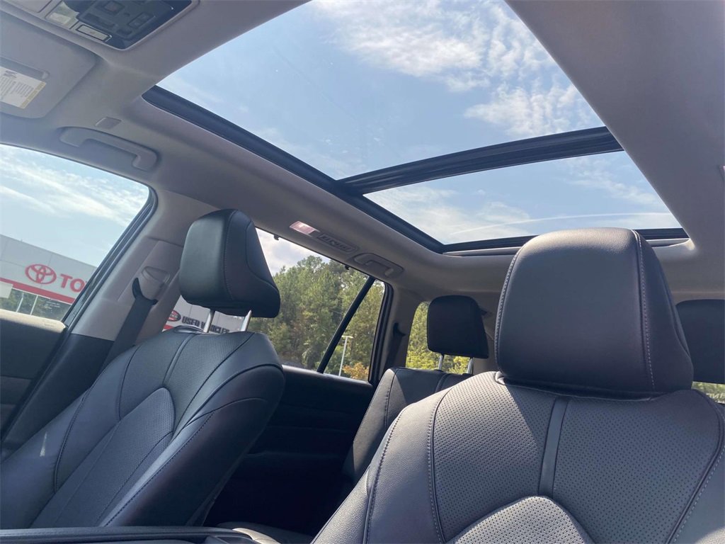 Used 2025 Toyota Grand Highlander FWD image 21