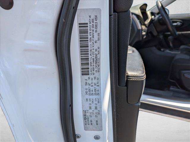 Used 2016 Jeep Cherokee Sport AWD/4WD image 23