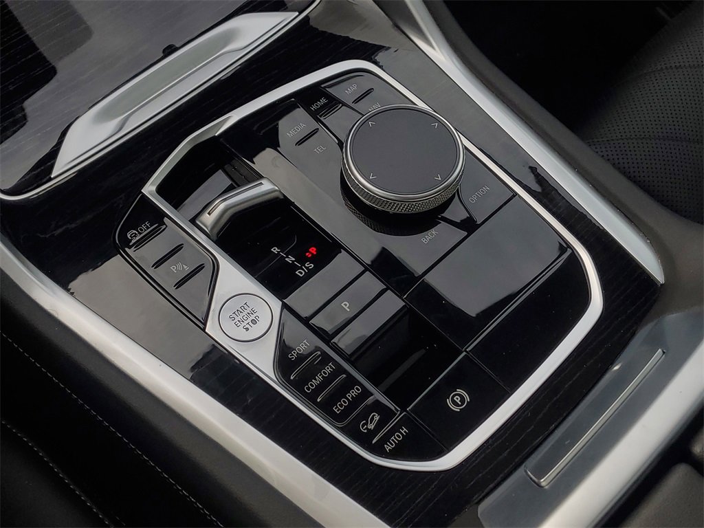 Used 2024 BMW X6 xDrive40i w/ Premium Package image 23