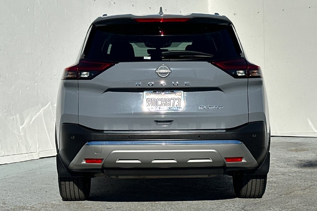 Used 2022 Nissan Rogue Platinum w/ Head-Up Display Package FWD image 4