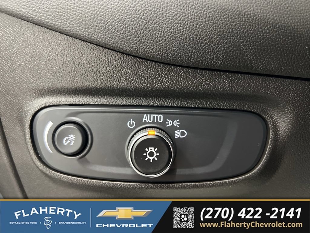 Used 2024 Chevrolet Equinox LT FWD image 24