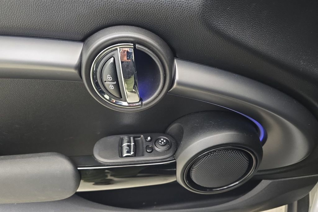 Used 2023 MINI Cooper S image 14