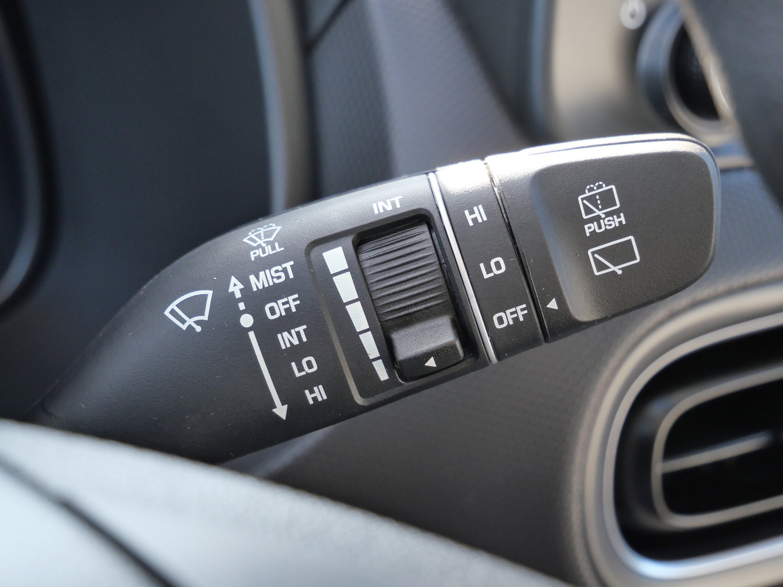 Certified 2023 Hyundai Kona SEL image 33