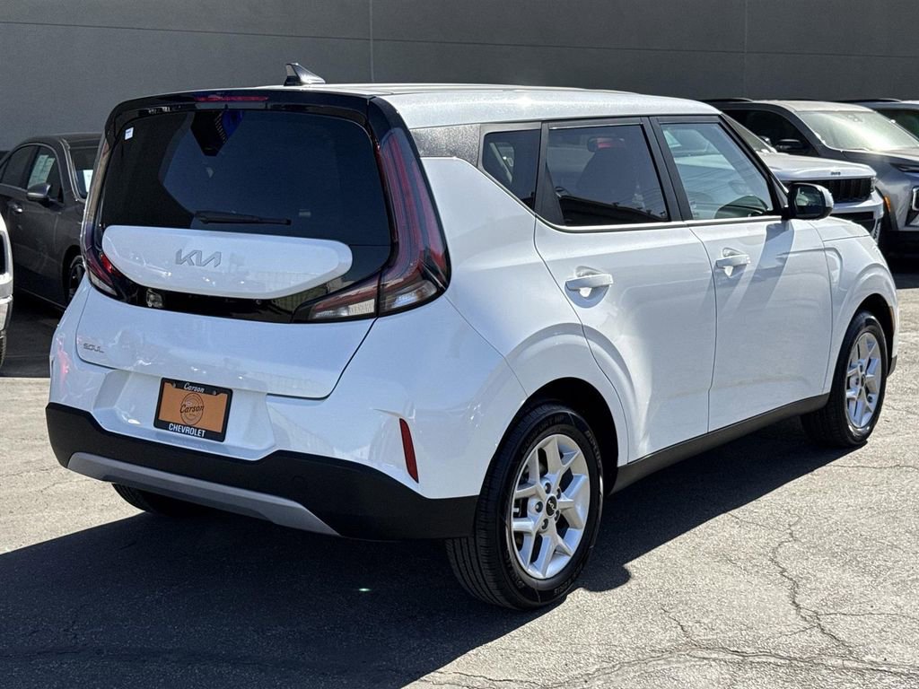 Used 2024 Kia Soul LX w/ Option Group 015 image 3