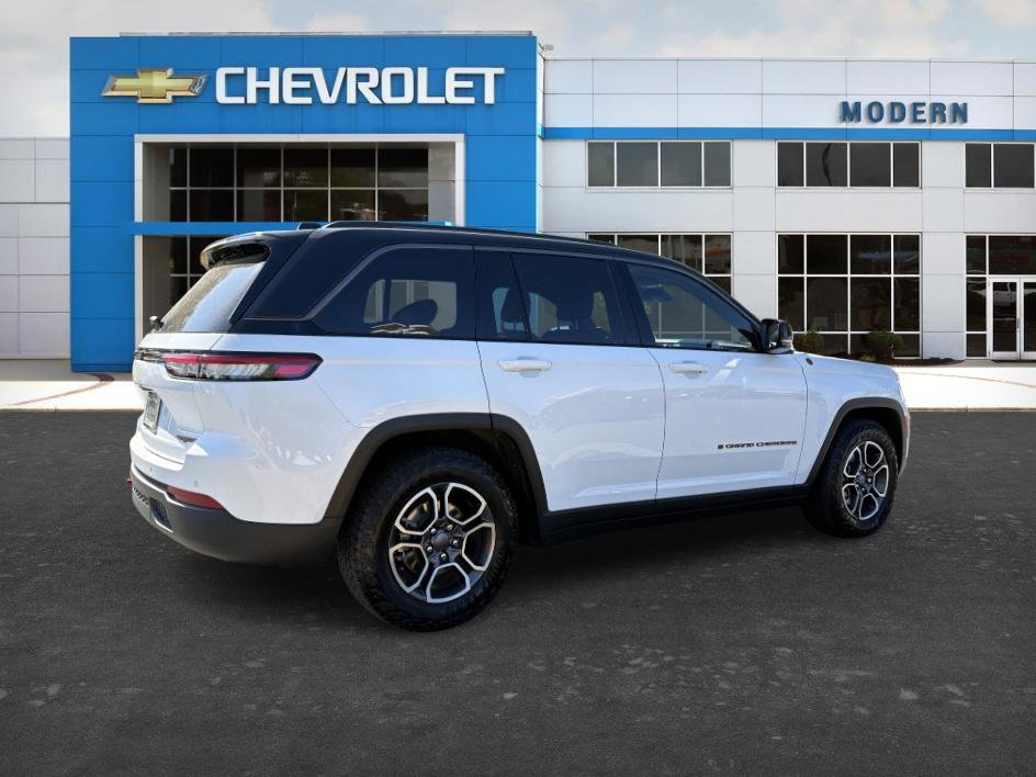 Used 2022 Jeep Grand Cherokee Trailhawk AWD/4WD image 5