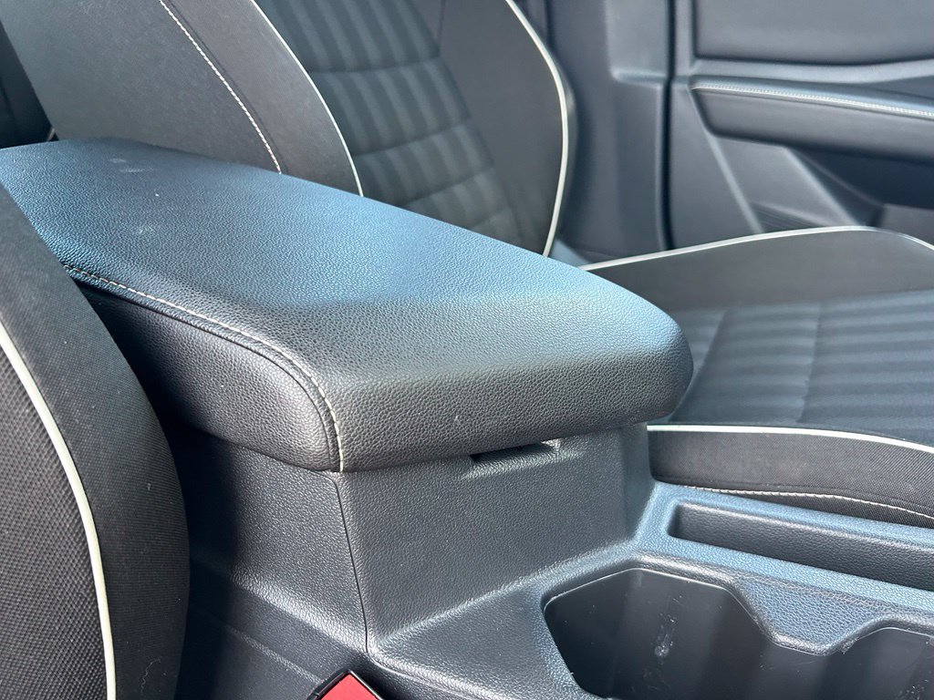 Used 2023 Volkswagen Jetta Sport FWD image 37