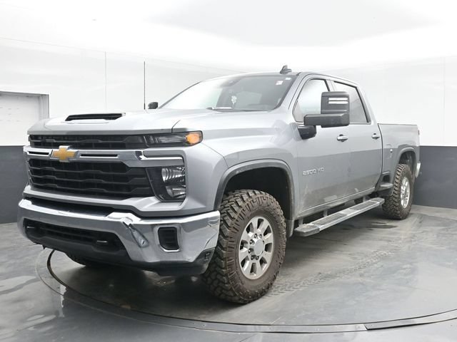 Used 2024 Chevrolet Silverado 2500 LT AWD/4WD image 10