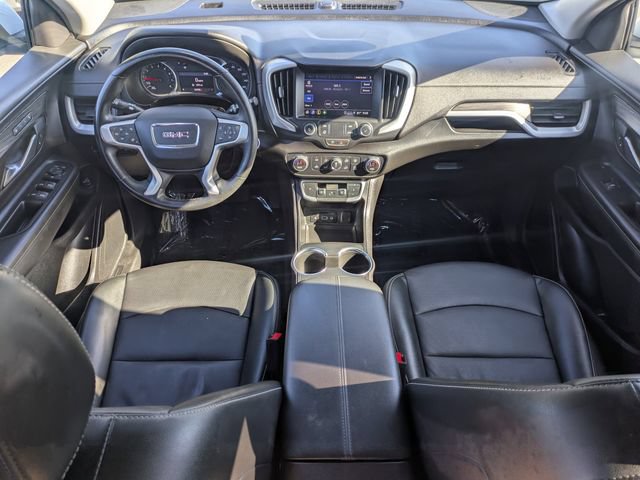 Used 2024 GMC Terrain SLT AWD/4WD image 16