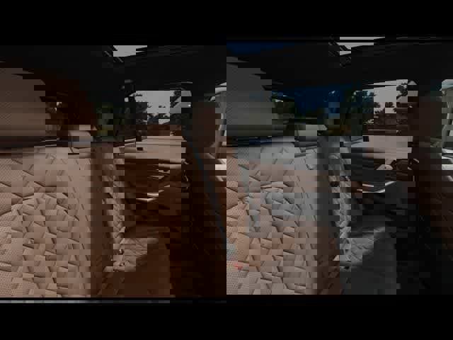 New 2025 BMW X5 xDrive40i w/ M Sport Package image 12