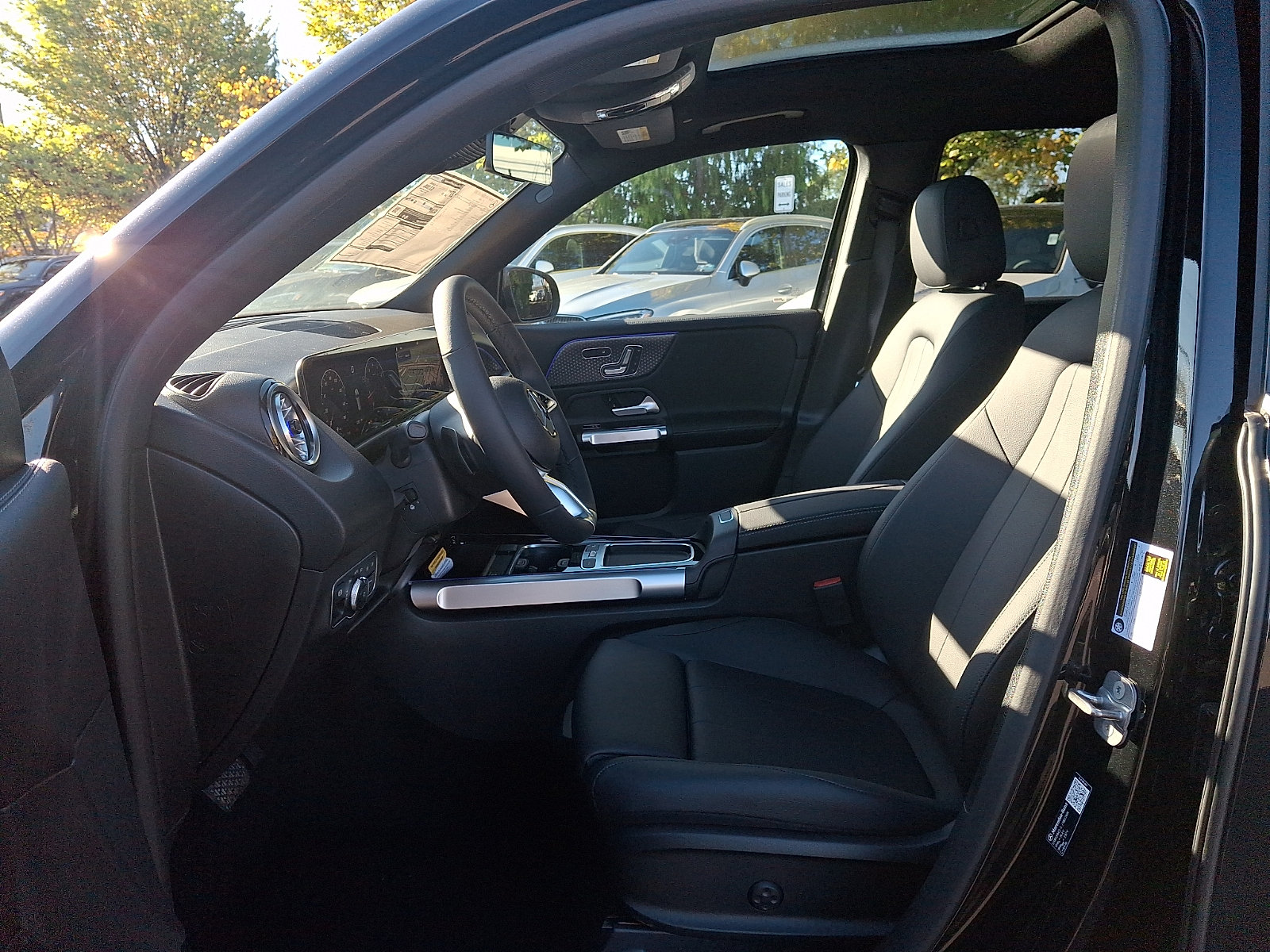 New 2026 Mercedes-Benz GLB 250 4MATIC image 11
