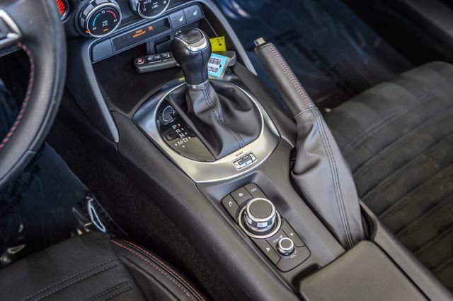 Used 2017 FIAT 124 Spider Abarth image 33