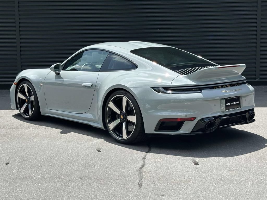 Used 2023 Porsche 911 Sport Classic RWD image 3