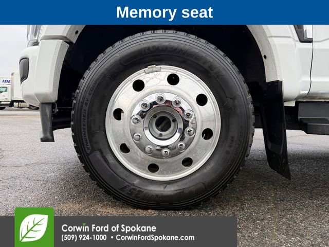 Used 2023 Ford F450 Lariat w/ Chrome Package image 9