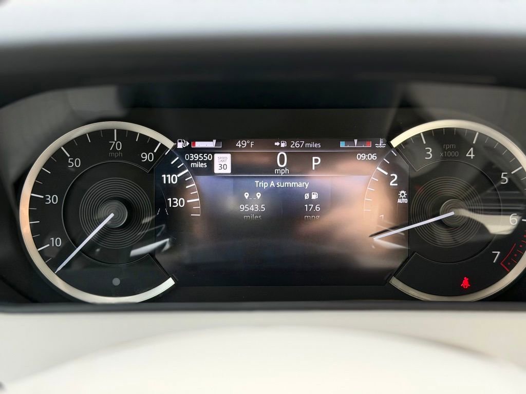 Used 2022 Land Rover Range Rover Velar R-Dynamic S image 13