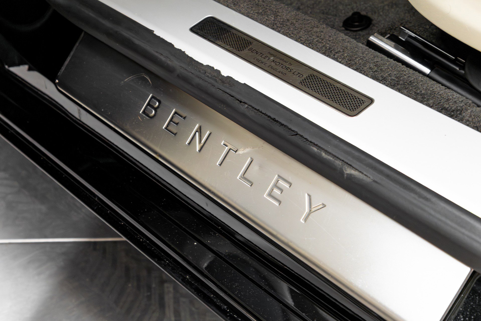 Used 2021 Bentley Flying Spur W12 image 59