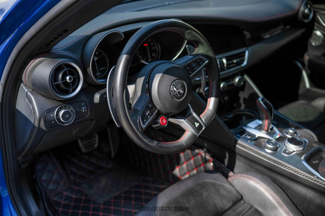 Used 2020 Alfa Romeo Giulia Quadrifoglio w/ Nero Edizione image 16