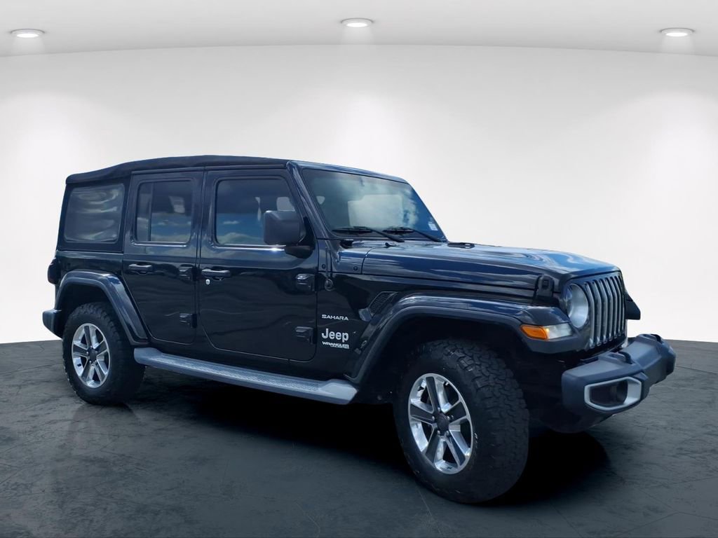 Used 2018 Jeep Wrangler Unlimited Sahara image 4