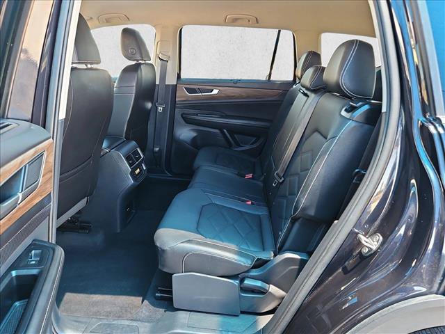 Used 2025 Volkswagen Atlas SE FWD image 18
