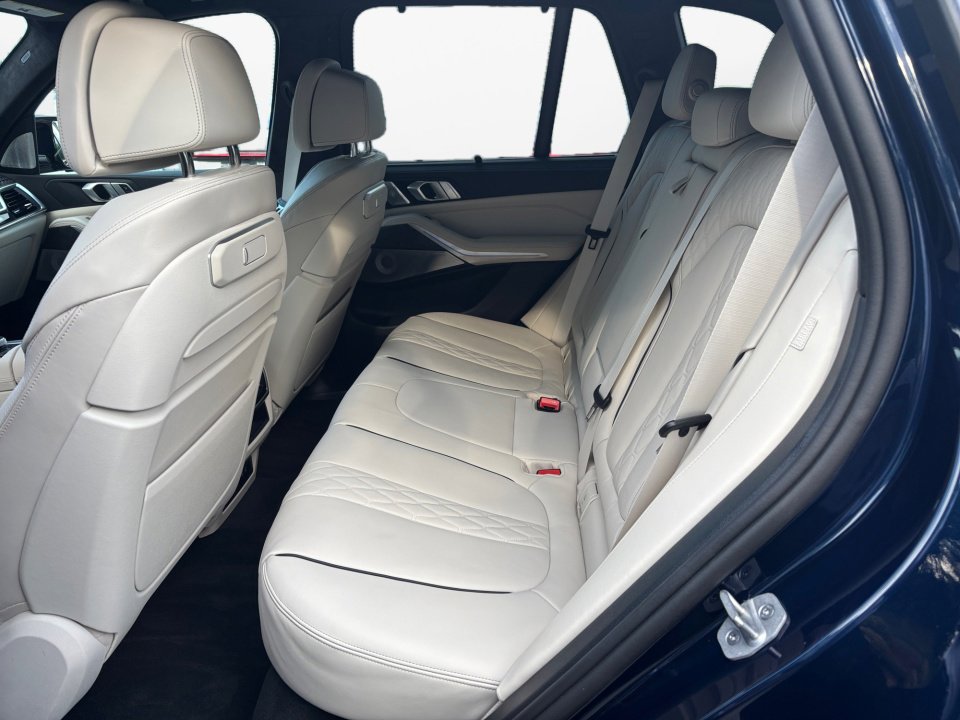 Used 2026 BMW X5 M60i AWD/4WD image 13