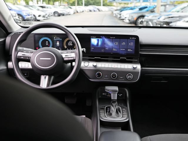 Used 2024 Hyundai Kona SE FWD image 25