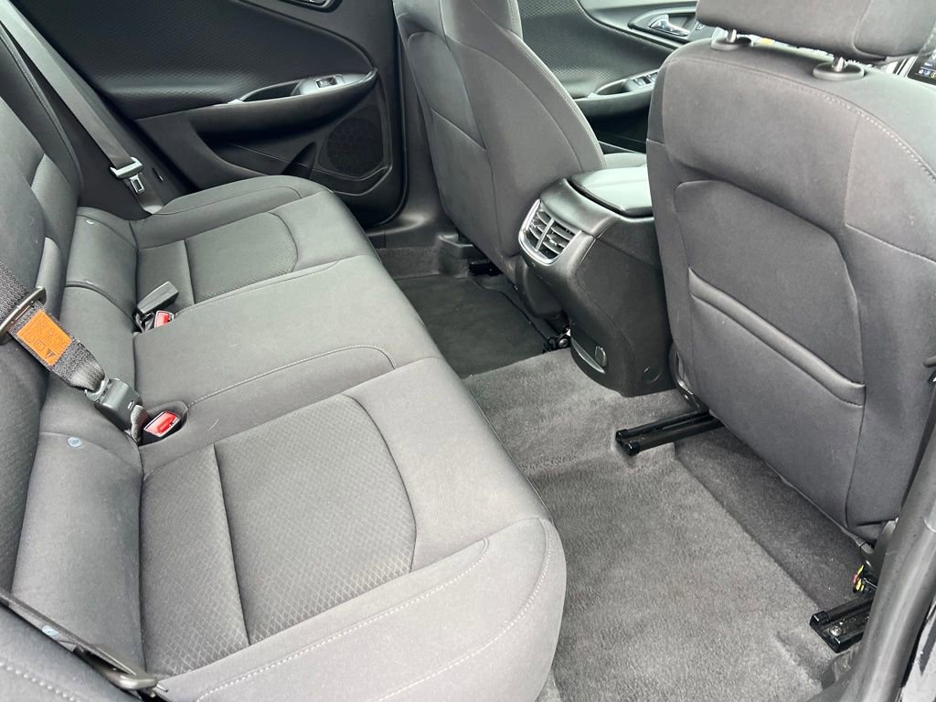 Used 2023 Chevrolet Malibu LT image 35