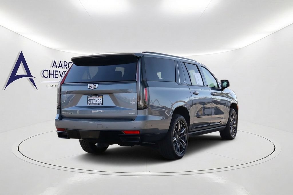 Used 2022 Cadillac Escalade ESV Sport Platinum AWD/4WD image 4