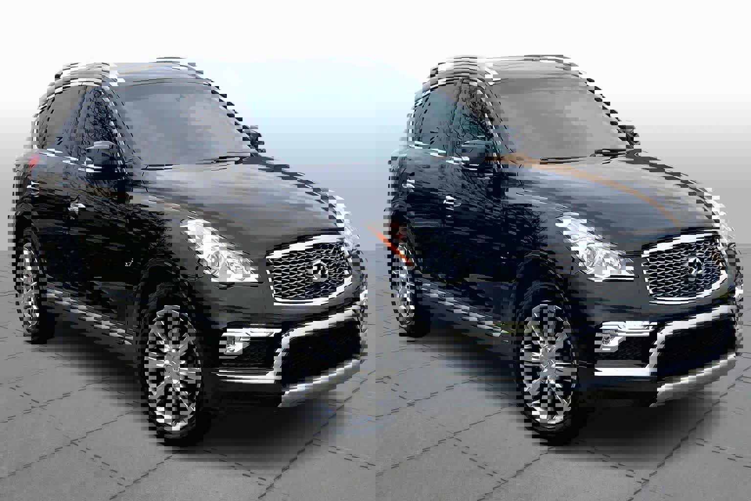 Used 2017 INFINITI QX50 w/ Premium Package image 3