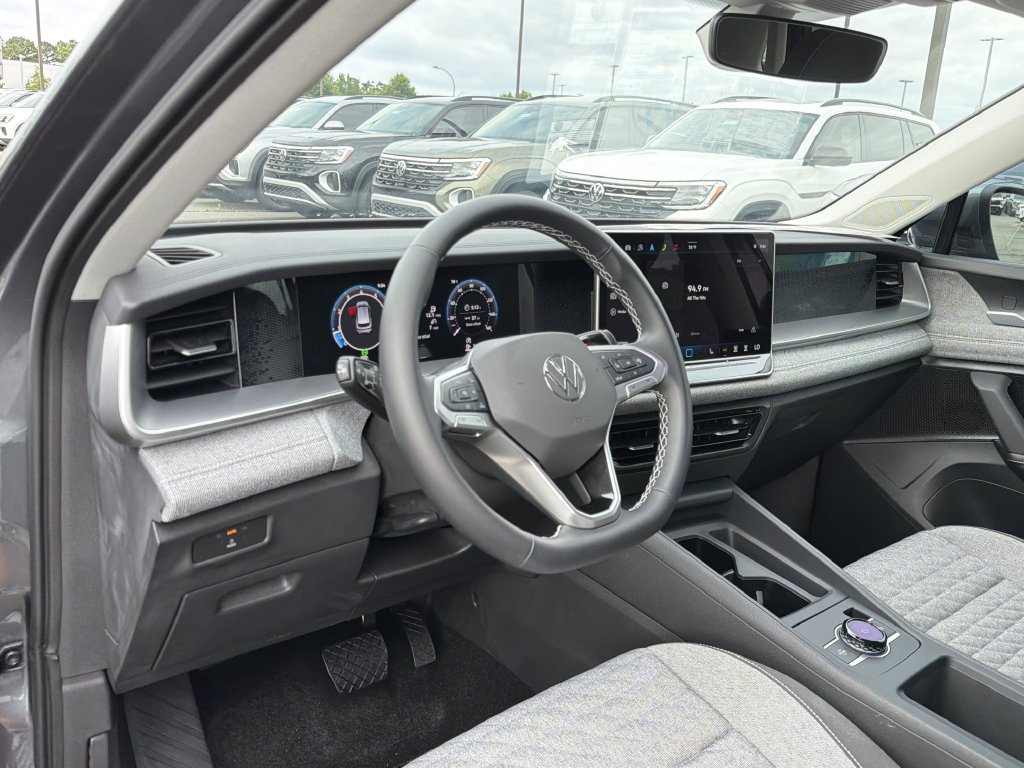 New 2025 Volkswagen Tiguan S FWD image 10