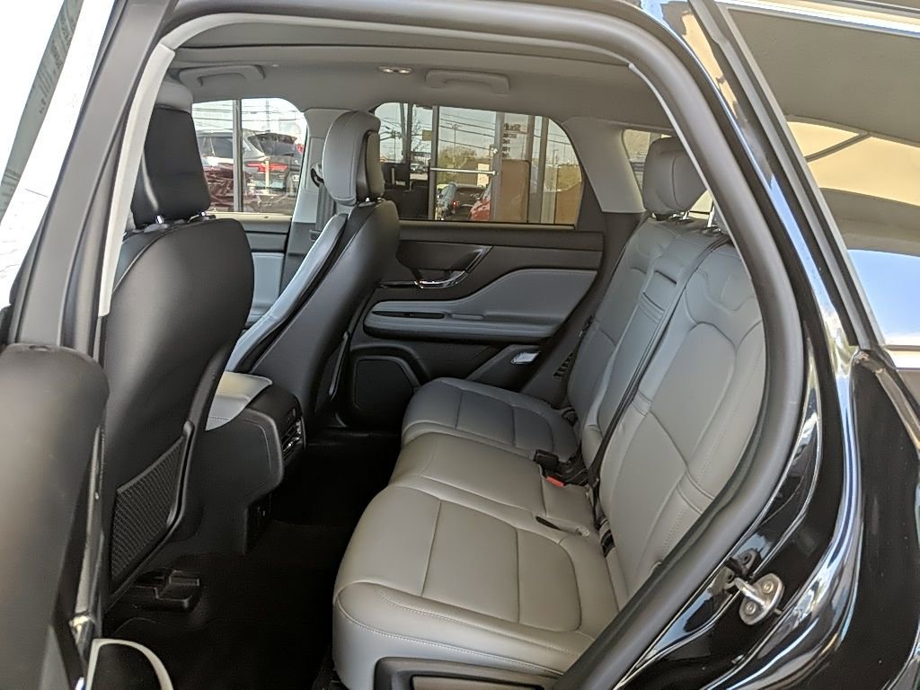 Certified 2020 Lincoln Corsair Reserve w/ Equipment Group 201A AWD/4WD image 13