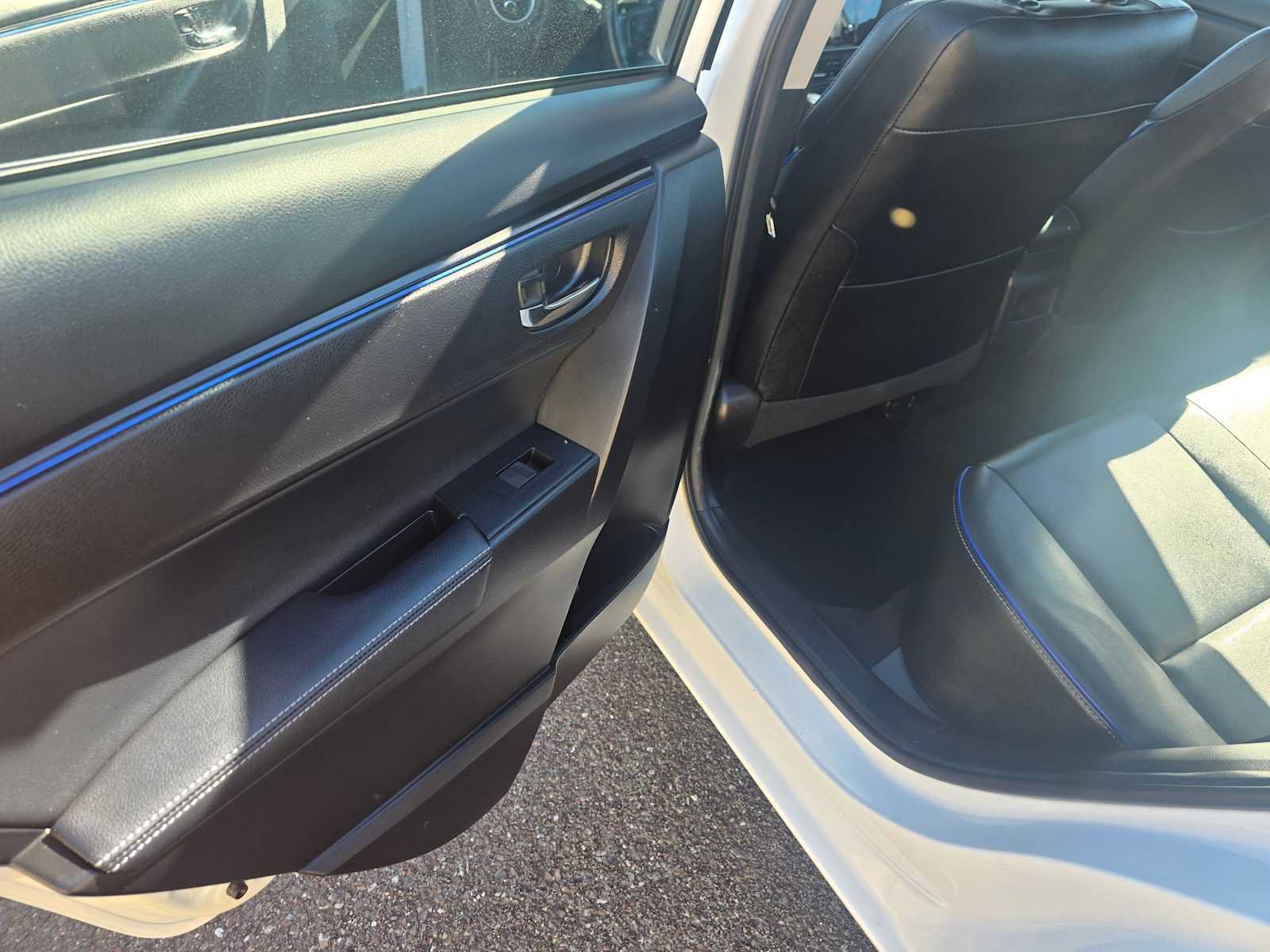 Used 2019 Toyota Corolla XSE FWD image 15