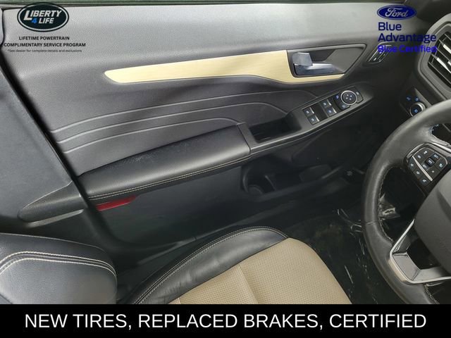 Used 2021 Ford Escape Titanium w/ Titanium Elite Package image 32