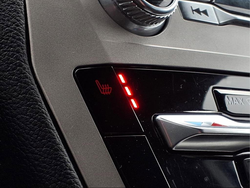 Used 2023 Ford Explorer XLT image 7