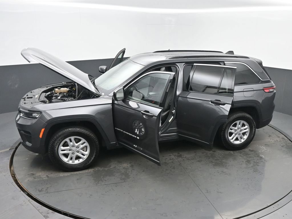 Used 2024 Jeep Grand Cherokee Laredo image 63