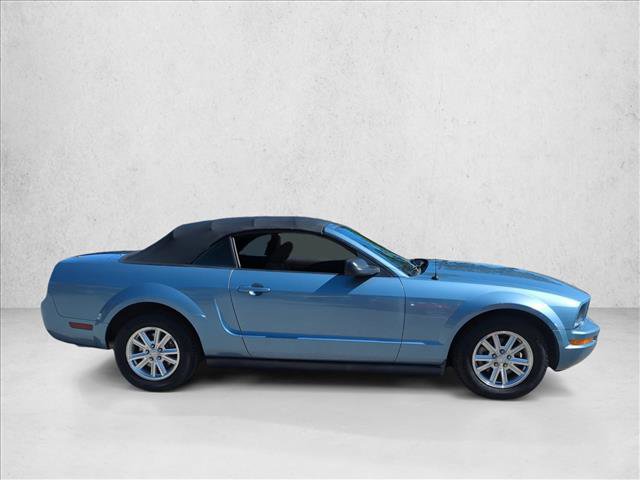 Used 2007 Ford Mustang Deluxe video 4