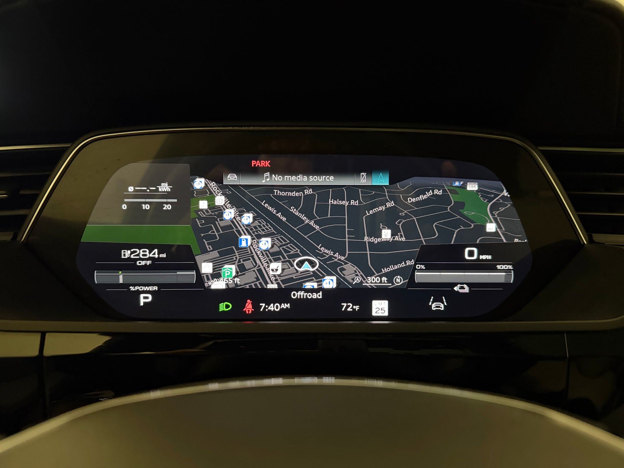Certified 2024 Audi Q8 e-tron Premium Plus AWD/4WD image 22