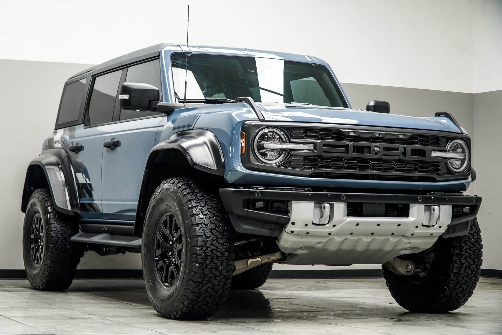 Used 2023 Ford Bronco Raptor image 4