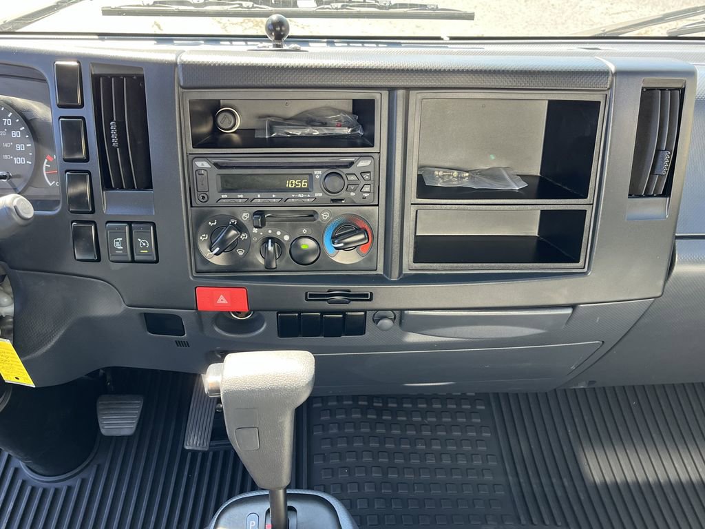 Used 2024 Isuzu NPR RWD image 22