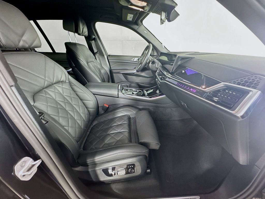 Used 2026 BMW X5 xDrive50e w/ M Sport Package image 36