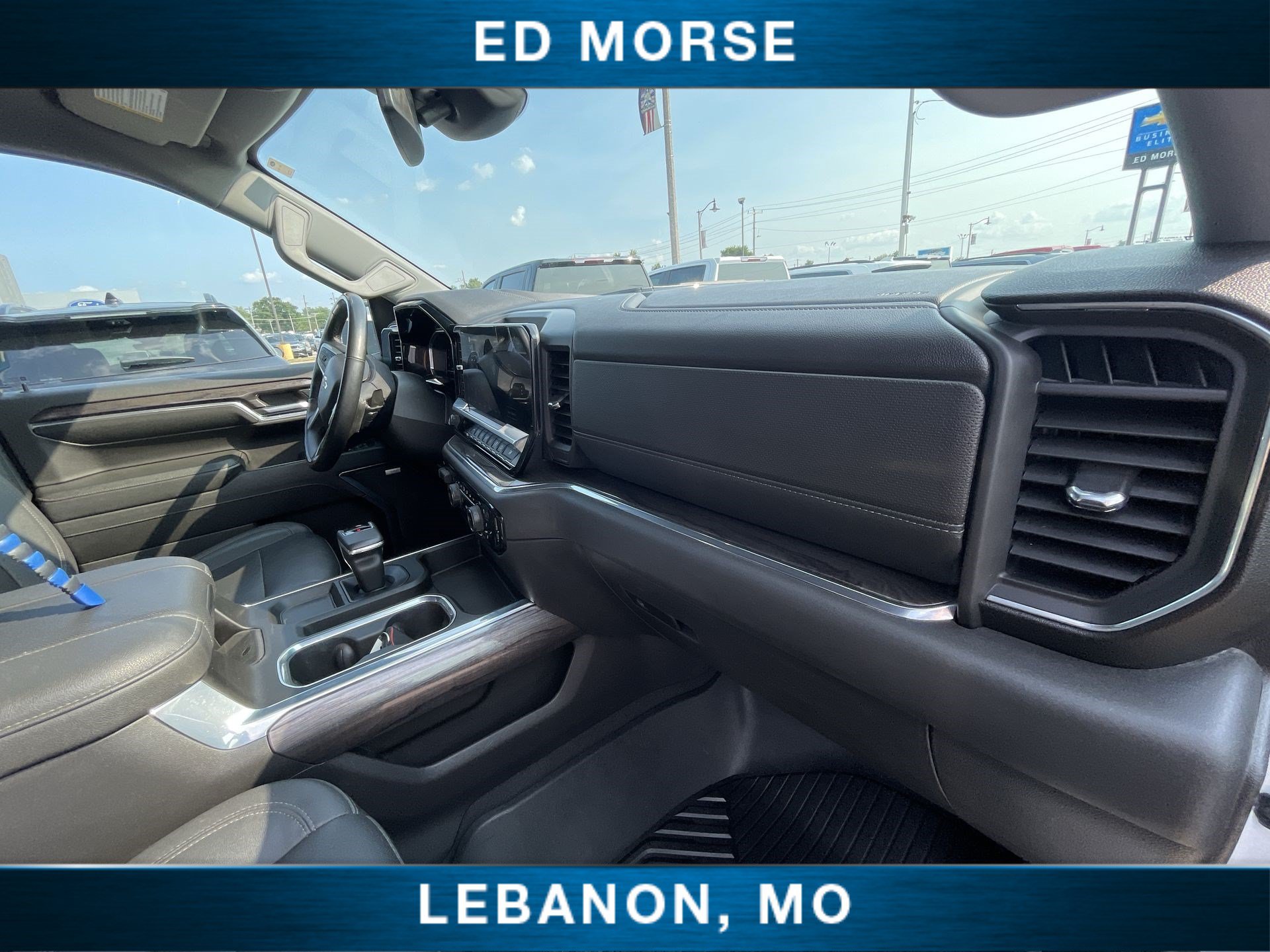 Used 2023 Chevrolet Silverado 1500 LTZ w/ LTZ Convenience Package II AWD/4WD image 27