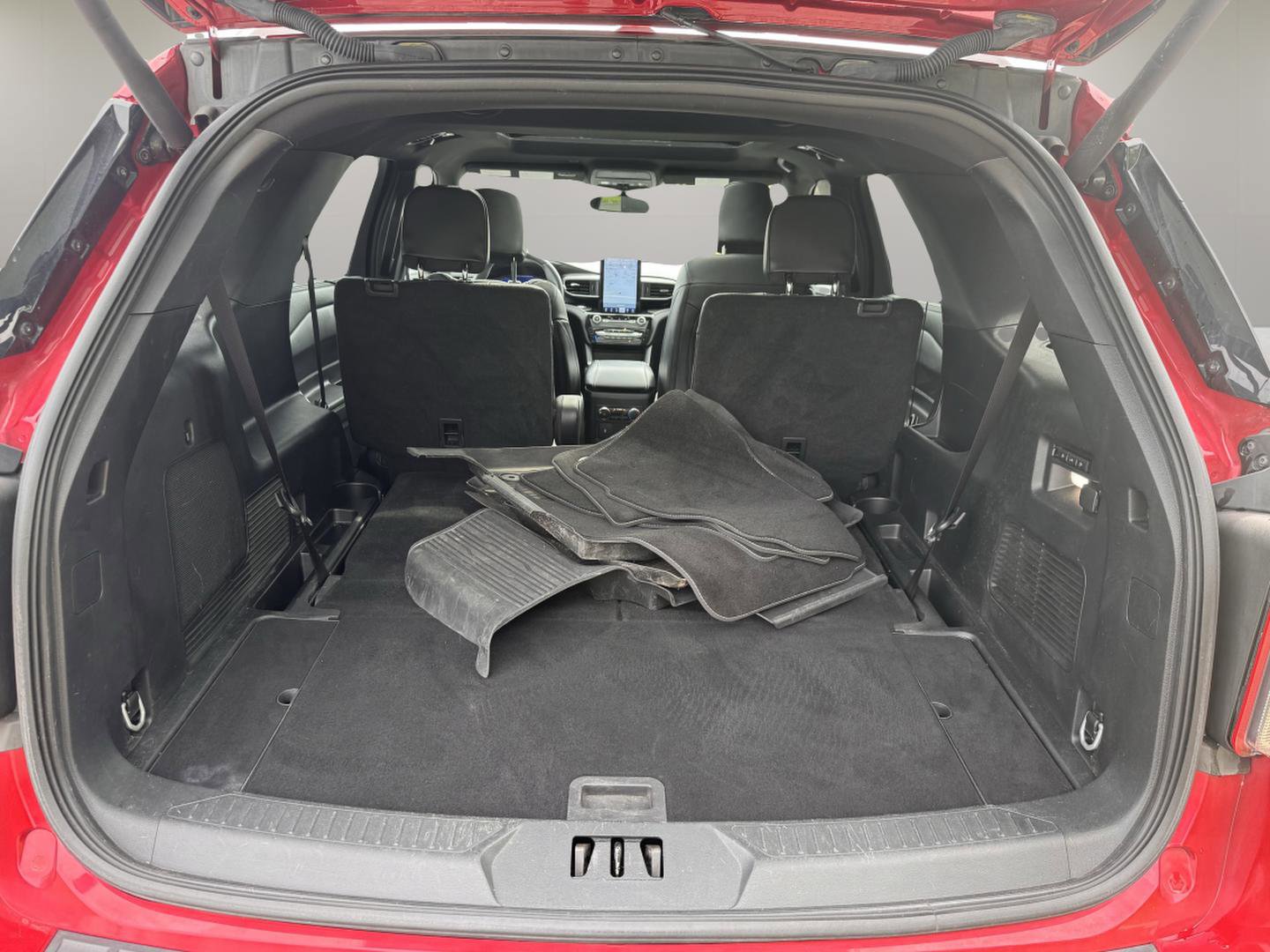 Used 2023 Ford Explorer ST w/ Equipment Group 401A AWD/4WD image 22