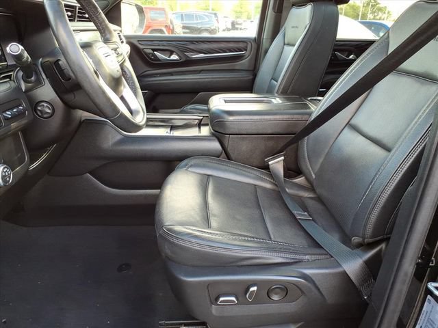 Used 2023 GMC Yukon XL Denali AWD/4WD image 6