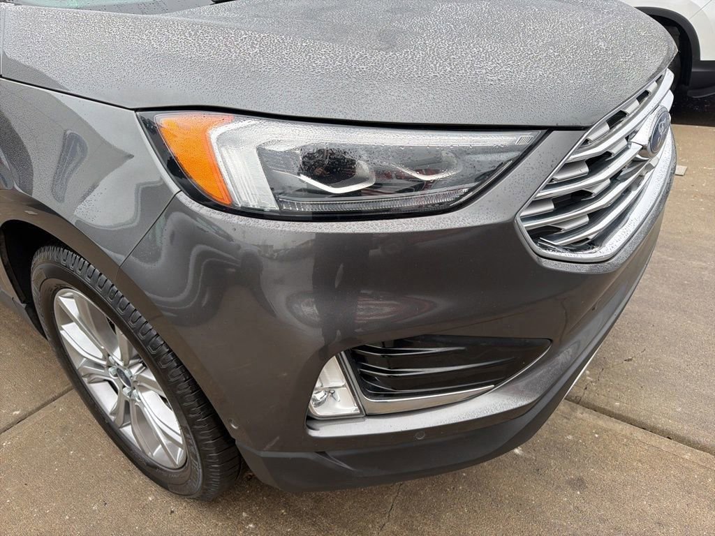 Certified 2019 Ford Edge Titanium w/ Equipment Group 301A image 9