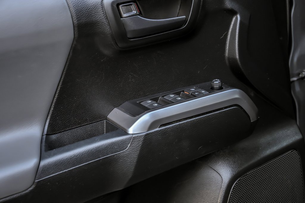 Used 2021 Toyota Tacoma SR5 image 12