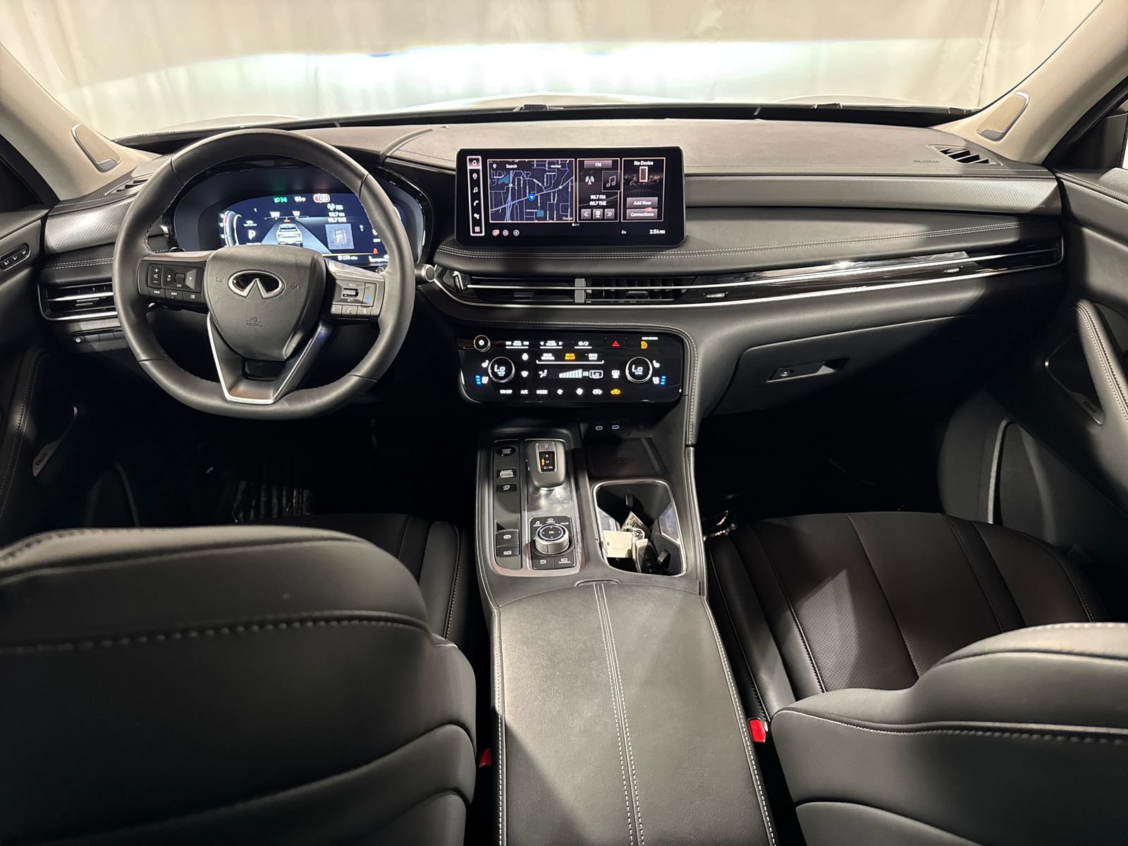 Certified 2026 INFINITI QX60 Luxe w/ Cargo Package AWD/4WD image 4