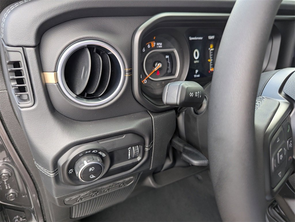 New 2025 Jeep Gladiator Sport image 20